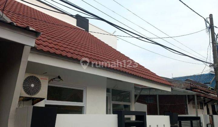 Rumah Luas dan Strategis dekat toll Jorr di Bintara Bekasi Barat 1