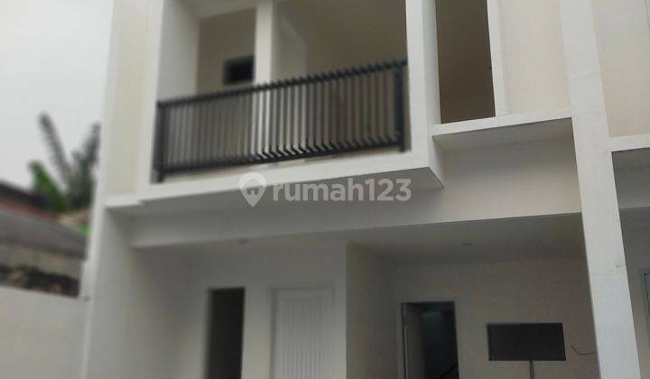 Rumah siap huni dalam mini cluster di Jatiwaringin  1