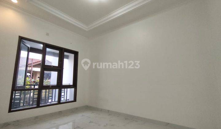 Rumah 2 Lantai Dekat Mall Cipinang Dan Kalimalang 2