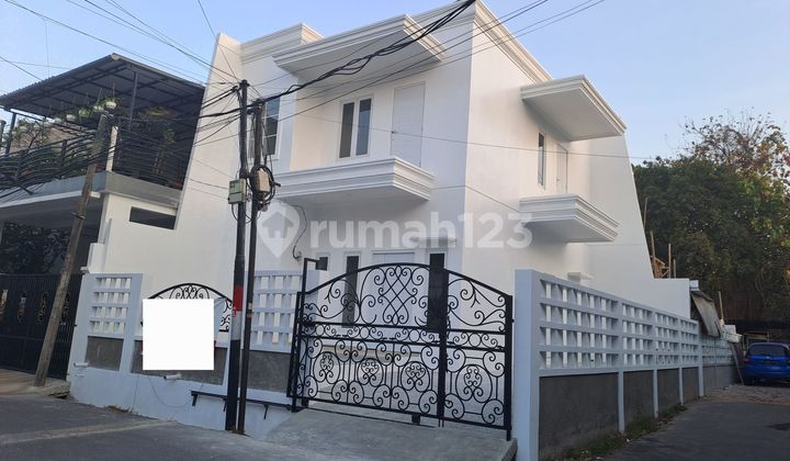 RUMAH BARU, INDUSTRIAL DI PONDOK KELAPA