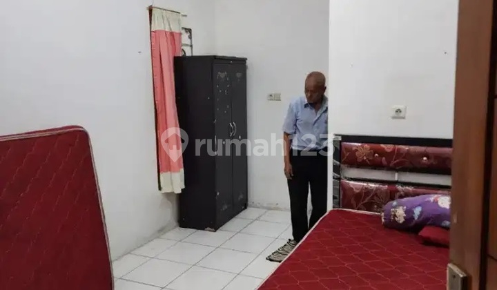 Rumah Megah 2 Lantai Di Perumnas Klender 2