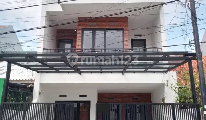 New 2-Story 100 House in Pondok Kelapa