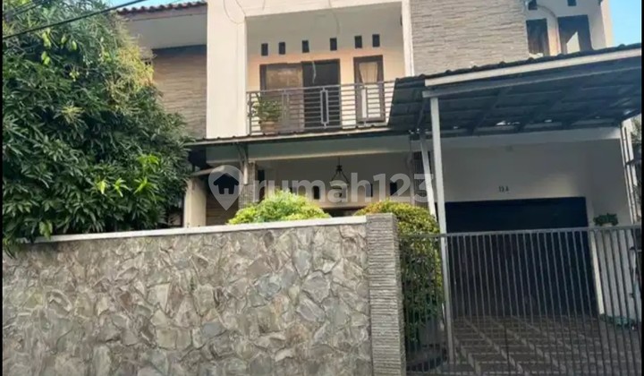 Rumah Mewah Di Jl. Setia Jatiwaringin - 1km Pondok Kelapa