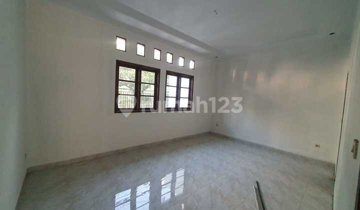 Rumah Baru Di Kav Ptb Duren Sawit - Jakarta Timur 2