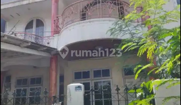 Grand House in the Cool Complex of Pondok Kelapa Indah 2