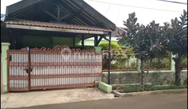 Rumah Besar 300m2 Di Komplek Pulogebang Permai