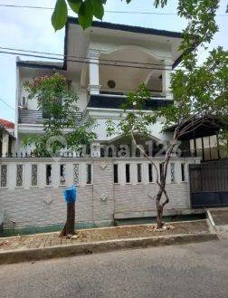 Rumah 2 Lantai Murah Banget di Real Estate Jatiwaringin Asri 2