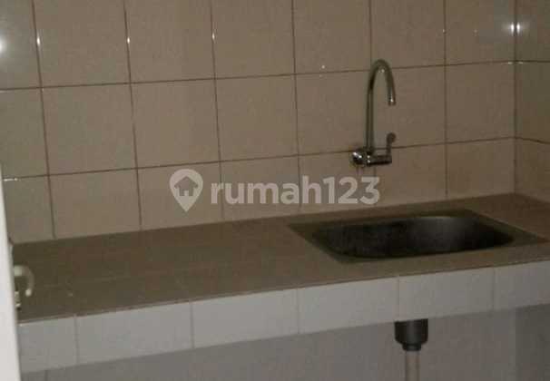 For Rent: Shop House by the Road in Melawai, South Jakarta (jp/ak) 2