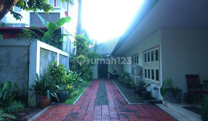 Dijual Rumah Teduh halaman luas dengan swimming pool di Cipete , Puri mutiara (NN) 1