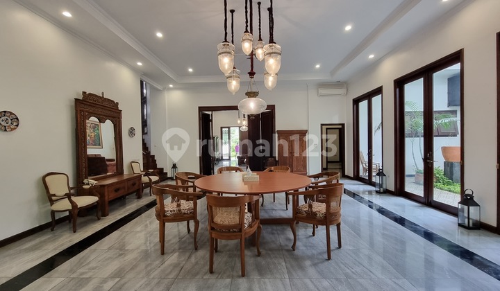 For Rent House on Jalan Lembang Menteng, Central Jakarta (lm)