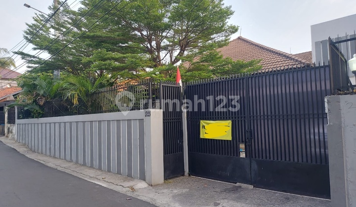 For Rent/Sale House in South Kemang, South Jakarta (rn)