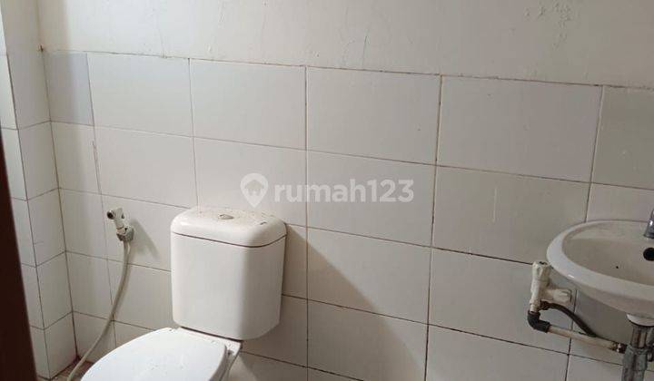 Disewakan Ruko LT. 200 m2 di Jalan Margoda, Depok (DW) 2