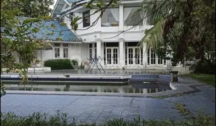 For Sale Spacious House on Jl. Lebak Bulus, South Jakarta (dd)