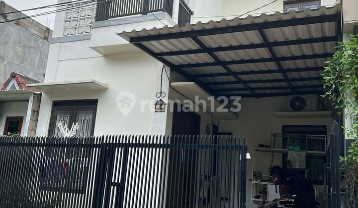 For Sale Ready-to-Occupy House in Complex with Toll Road and MRT Access in Cinere Megapolitan For Sale Ready-to-Occupy House in Complex with Toll Road and MRT Access in Cinere Megapolitan