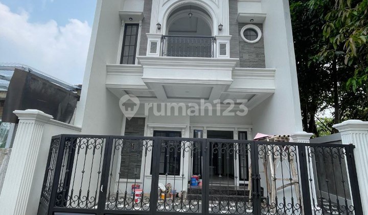 Rumah Siap Huni Dalam Cluster Exclusive Dekat Stasiun Di Grand Depok City