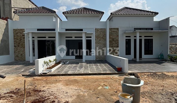 Affordable Ready-to-Live House in Depok Adjacent to South Tangerang in Sawangan Affordable Ready-to-Live House in Depok Adjacent to South Tangerang in Sawangan