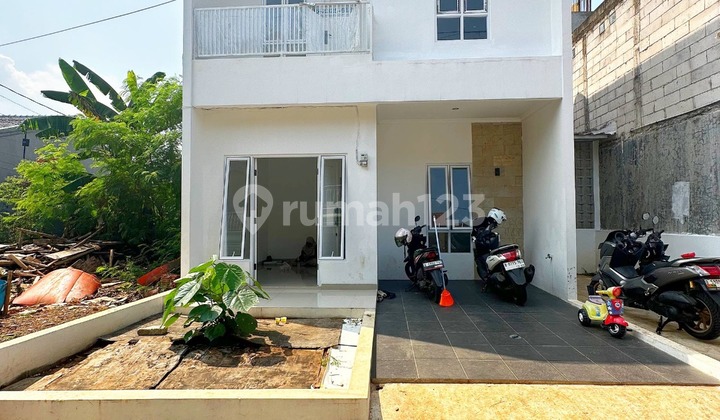 Rumah Siap Huni Dalam Cluster Dekat Jalan Raya Bogor dan LRT di Kalisari Jakarta Timur Rumah Siap Huni Dalam Cluster Dekat Jalan Raya Bogor dan LRT di Kalisari Jakarta Timur