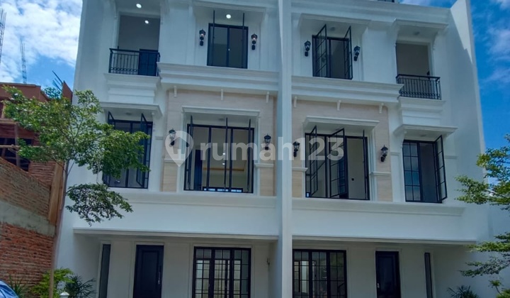 Rumah Mewah 3 Lantai Siap Huni Akses Strategis Ke Pintu Tol Di Kalibata