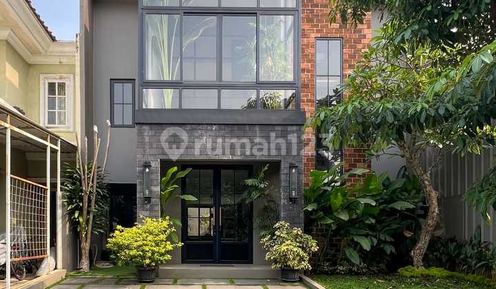 Rumah Mewah Tanah Luas Dalam Komplek Siap Huni Lokasi Premium di Bsd Serpong 2