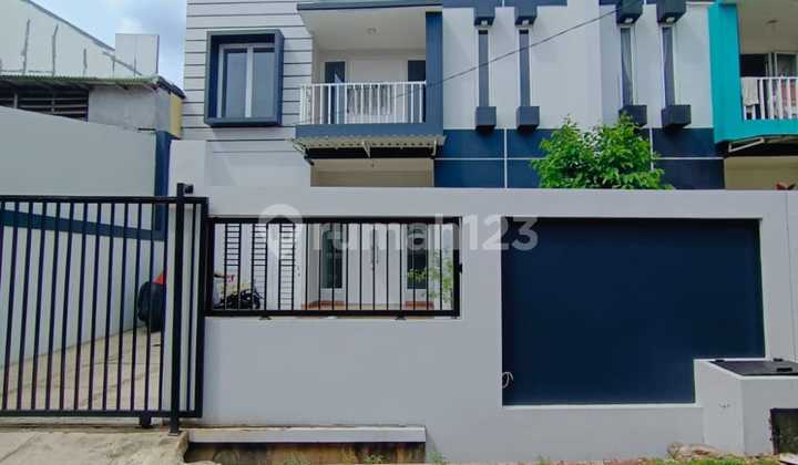 Rumah Dalam Komplek Tanah Luas Siap Huni Dekat MRT dan Pintu Tol di Pesanggrahan Jaksel Rumah Dalam Komplek Tanah Luas Siap Huni Dekat MRT dan Pintu Tol di Pesanggrahan Jaksel