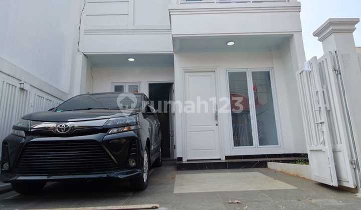 Rumah Minimalis 2,5 Lantai Siap Huni Dilengkapi Rooftop Akses Bagus Termurah Di Duren Sawit Jaktim 2