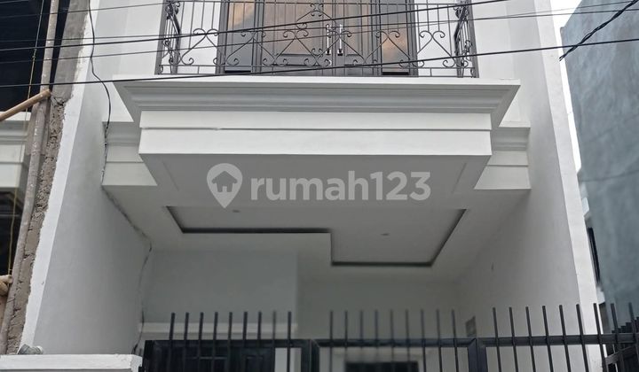 Rumah 2 Lantai Murah Siap Huni Akses Dekat Stasiun Dan Pintu Tol Di Jagakarsa Rumah 2 Lantai Murah Siap Huni Akses Dekat Stasiun Dan Pintu Tol Di Jagakarsa
