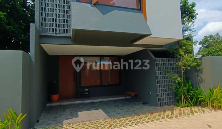 Rumah Baru 2 Lantai Semi Furnished Dalam Cluster Dekat Akses MRT dan Pintu Tol di Rempoa Tangsel 2