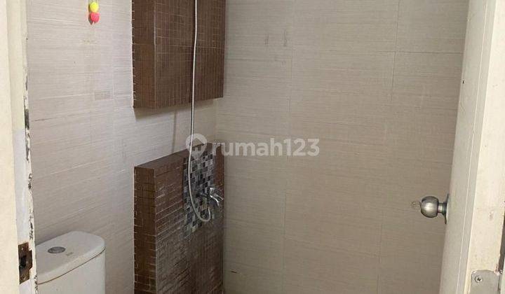 Rumah Tanah Luas Hadap Timur di Komplek Royal Tajur 2