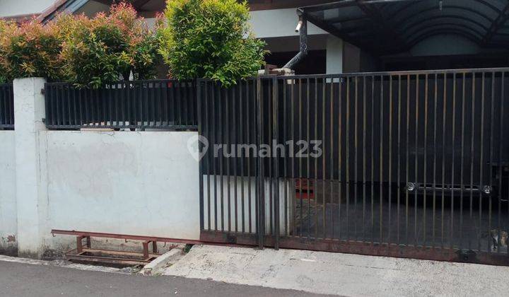 Di Jual Rumah Siap Huni Di Pondok Pinang Haji Muhi Depan Taman Rptra Pinang Indah Keb Lama Jakarta Selatan.

luas Tanah: 197 M2
luas Bangunan: +/- 250 M2
sertifikat Sudah Shm
kamar Tidur : 5 + 1 
kamar Mandi: 3 +1 
carport 1 Mobil
gudang
air Tanah + Pam
l 1