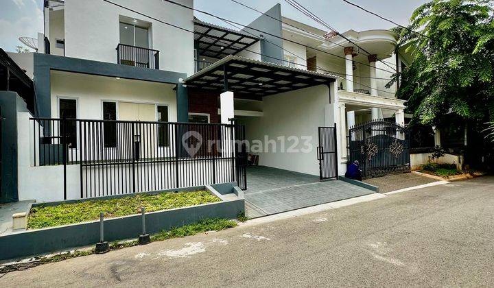 Dijual / Disewakan Rumah Pondok Indah
jl Niaga Hijau 

rumah Baru Full Renovasi
lt 200
lb 200
3 Kamar 
3 Kamar Mandi 
living Room Bawah & Atas
garasi
kamar Pembantu 1 Di Blkg
shm
open 9.5m Nego. 
open Sewa 215jt 1