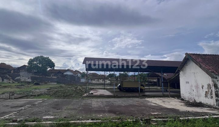 For Sale Strategic Land in Ciamis, West Java
Total Area: 1.3 Hectares
Consists of:
1. SHM 1,243 m²
2. SHM 118 m²
3. SHM 666 m²
4. SHM 1,224 m²
5. HGB 44 m² - 2050
6. HGB 463 m²
7. HGB 9,294 m²
Total: 13,052 m²
Front Width: 118 m²
Commercial Permit Already Secured, Conceptual Design for a 4-Star Hotel
Selling Point: Bera For Sale Strategic Land in Ciamis, West Java
Total Area: 1.3 Hectares
Consists of:
1. SHM 1,243 m²
2. SHM 118 m²
3. SHM 666 m²
4. SHM 1,224 m²
5. HGB 44 m² - 2050
6. HGB 463 m²
7. HGB 9,294 m²
Total: 13,052 m²
Front Width: 118 m²
Commercial Permit Already Secured, Conceptual Design for a 4-Star Hotel
Selling Point: Bera