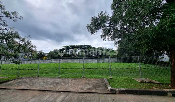 Turun Harga!!Dijual Kavling Eksklusif Developer Pondok Indah Group di Jl. Villa Anggrek Utama No. 10, Jakarta Selatan Rp. 2,500,000,000Villa Anggrek Berlokasi Hanya Sekitar 10 Menit Dari Pondok Indah (3 Km) serta Berdekatan dengan Pintu Toll Jorr dan Tol