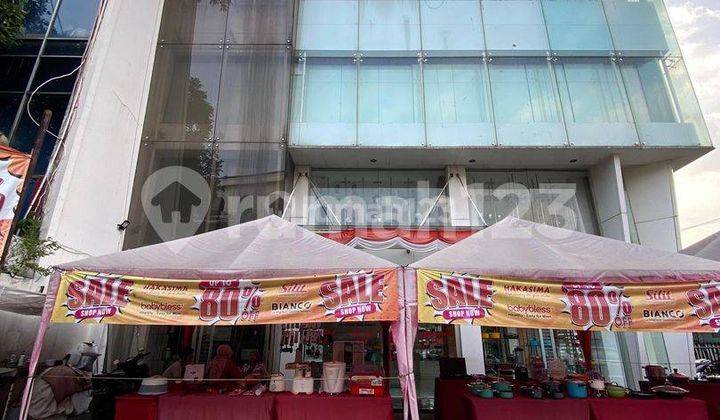 Di Jual Gedung Hakasima Posisi Hook Jl Radio Dalam Raya No 6 A, Kebayoran Baru, Jakarta Selatanshgbluas Tanah: 420 M²luas Bangunan: 754 Mbangunan 4 Lantaipln : 33.000 Watt33.000 Watt23.000 Watt16.500 Watttlp : Ada Hotline*harga Jual: 30 Milyard Nego* 1