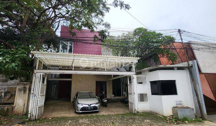 Turun Harga!!!

 House For Rent Disewakan (cocok Untuk Kantor/Office Atau Rumah)di Jl.berlian Cilandak Barat Cilandak Jakarta Selatan 
luas Tanah  200 M2
luas Bangun  Lebih Dr 200 M2
kt 3 (lt.2=2kt Dan Lt.1=1kt)
km 3 
3 Lantai (lt.3 Meeting Room/Aula)
kt+ 1