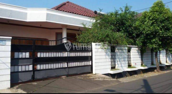 Turun Harga!! Di Jual Rumah Di Pondok Pinang Keb Lama Jakarta Selatanluas Tanah : 562mluas Bangunan: 315mjumlah Lantai : 1. Di Atas Full Dak Siap Tambah Lantaistatus Surat: Shm, Imb Lengkapkamar Tidur: 4kamar Mandi: 3kamar Tidur Art: 1 + 1 Kt. Driverkmr M 1