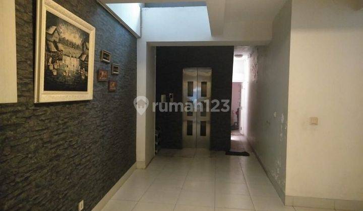 Di Jual Rumah Mewah, Fasilitas Lengkap Dengan Lift Kolam Renang Dan Lokasi Premium Jl. Hang Lekiu Gunung Kebayoran Baru Jakarta Selatan Shm Luas Tanah 331 M²luas Bangunan 391 M²kamar Tidur 4 + 2kamar Mandi 3 + 1garasi 5carport 2semi Furn 2