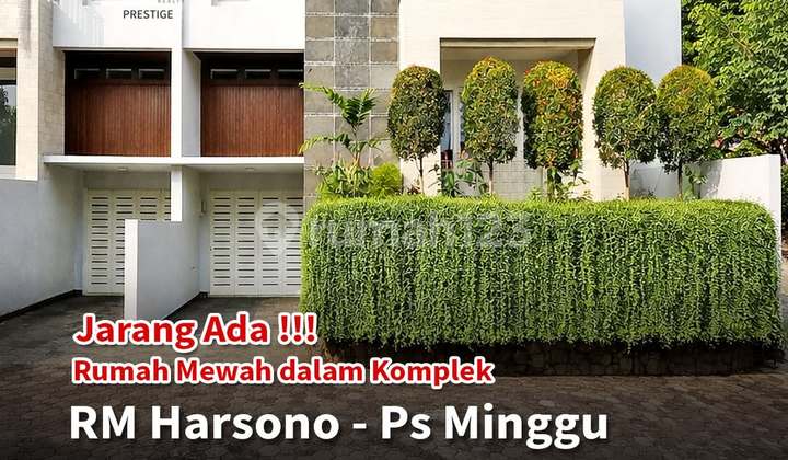Exclusive House in Rm Harsono, Ragunan, Pasar Minggu, Inside a Complex (Only 7 Houses)Strategic Location (3 Minutes to Nearest Toll, 7 Minutes to Cilandak Town Square, 15 Minutes to Pondok Indah)Safe, Comfortable, Quiet AreaFlood-Free- Gated - 24-Hour Security- 2 Mini
