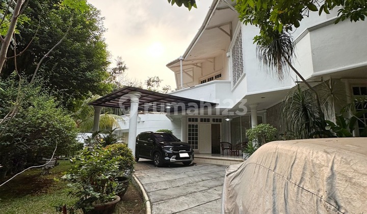 For Sale - Sriwijaya, Selong - Kebayoran Baru
Super Premium Location, Near Jalan Raya 1
Land Area 1,644 m² (SHM)
Building Area 630 m²
6 Bedrooms + 6 Bathrooms
2 Servants' Bedrooms + 1 Servants' Bathroom
Driver's Pavilion
Facing South & East
Rp 133 million / m²
Book Now! Contact Danish Now!
- Visit Show Unit or Direct Info For Sale - Sriwijaya, Selong - Kebayoran Baru
Super Premium Location, Near Jalan Raya 1
Land Area 1,644 m² (SHM)
Building Area 630 m²
6 Bedrooms + 6 Bathrooms
2 Servants' Bedrooms + 1 Servants' Bathroom
Driver's Pavilion
Facing South & East
Rp 133 million / m²
Book Now! Contact Danish Now!
- Visit Show Unit or Direct Info