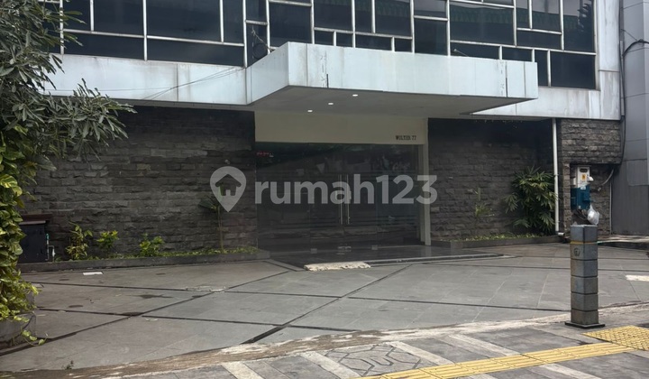 Dijual - Disewakanmini Building Cocok untuk Tempat Usaha Jakselspesifikasi:luas Tanah : 365M2 Luas Bangunan : 420M2 Bangunan : 2 Lantaishmukuran : 15M X 24Mcocok untuk Usaha Salon, Klinik, Lab, Butik, Showroom, Resto, Cafeharga Sewa : Rp 1.050.000.000 Per