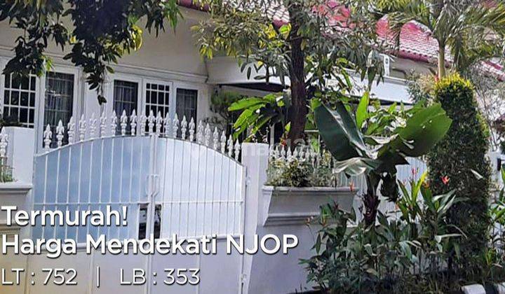 Termurahh Rumah Harga Mendekati Njop Di Villa Delima Lebak Bulus Jakarta Selatan
shm
luas Tanah 752m2
luas Bangunan 353m2
kamar Tidur 5
kamar Mandi 5
carport 2
garasi 2
listrik 5500 Kwh
2 Lantai
telp 2 Line
jaringan Air Panas Dan Dingin
ada 1 Ruang Kerja/