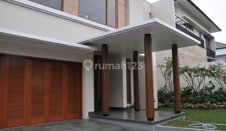 10-13
DISEWAKAN RUMAH LANTAI MARMER DI JL. GAHARU JAKARTA SELATAN 
SHM 
luas  tanah 410
luas bangunan 430 
kamar tidur 3+
kamar mandi 4
ac terpisah di setiap kamar
cctv
listrik 23.100w
telepon 1 (satu
1 ruang belajar
area layanan ( 2 kamar ) 
kolam renang 1