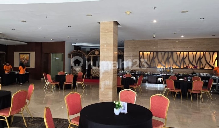 Investasi Terbaik Hotel Falatehan Blok M Ada 92 Kamar dengan Occupancy Hampir 95%Luas Tanah 728M2hoek (No Gsb)8Th Floor + Basementbuilding Size :- 1St To 6Th Floor 714M2- Basement 714M2- 7Th Floor 700M2- Rooftop Garden- 24 Hours Security Service Cctv- P 2