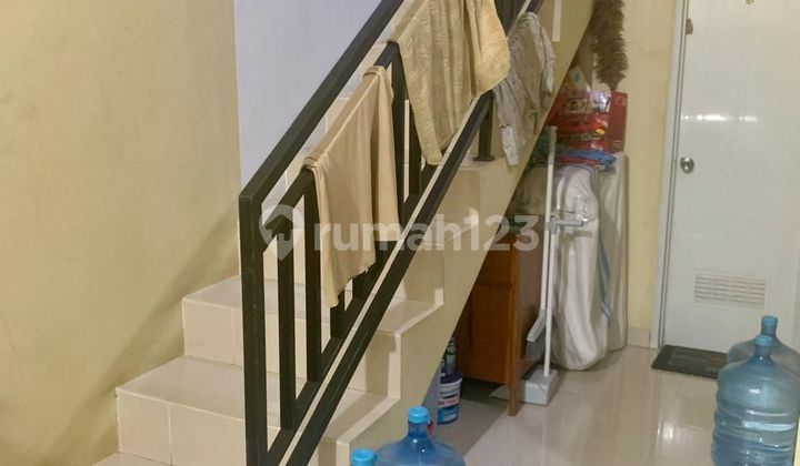 Di Jual Rumah di Jln Berkah Jagakarsa,Jakarta Selatan Luas Tanah 134Luas Bangunan 134Kamar Tidur 4+1 Artkamar Mandi 3+1 Art Karpot 1 Mobil Listrik 4400 Hadap Timur SHM Harga 1,9M 2