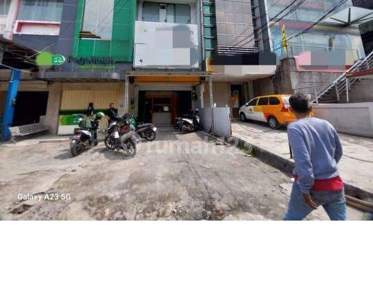 9-319
DISEWAKAN CEPAT RUKO SIAP HUNI DI JL. RADIO DALAM RAYA KEBAYORAN BARU JAKARTA SELATAN
SHM, IMB
Luas Tanah 125 M2
Luas Bangunan  252 M2
Kamar Mandi 3
Ukuran 4.5 x 16 M2
Listrik 7700 watt
Hadap timur
Air Jetpump
Harga 275 Jt/Thn (Nego)
Exclude TaX 1