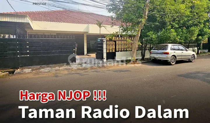 Rumah Super Luas Harga NJOP di Kebayoran Baru!Bayangkan Punya Rumah di Komplek Prestisius Taman Radio Dalam dengan Luas Tanah 663 M² dan Bangunan Megah 427 M² - Tapi Harganya di Bawah NJOP! Lokasi: Gandaria Utara, Kebayoran Baru, Jakarta Selatan NJOP 2025