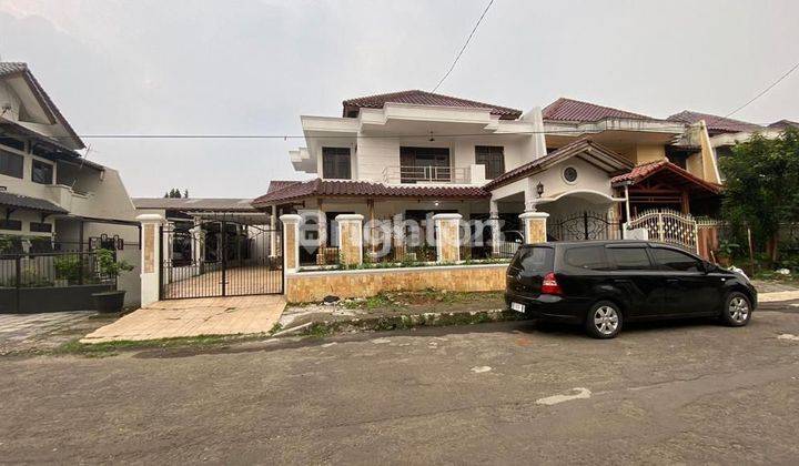 Rumah mewah di hooek siap huni ,strategis di lokasi premium Bogor 1