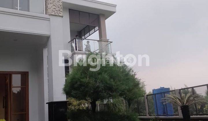 Rumah mewah di hooek view dan lingkungan cantik di Sentul City 2