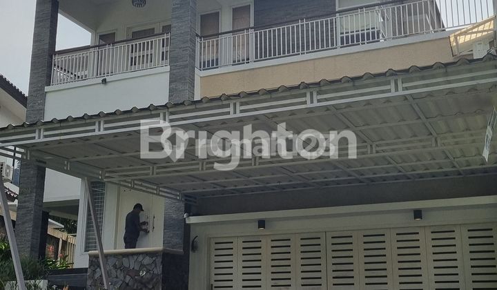 Rumah 2 1/2 lantai modern,mewah,furnished siap huni di Sentul City Rumah 2 1/2 lantai modern,mewah,furnished siap huni di Sentul City