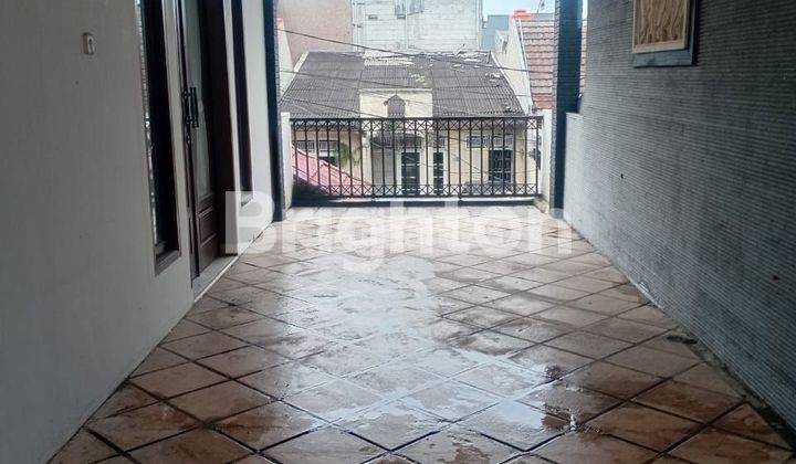 Rumah 2 Lt cantik modern di Vila Bogor Indah II  2
