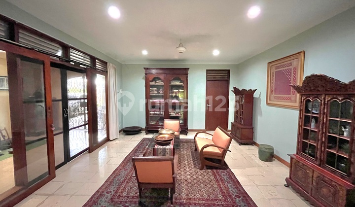 Rumah Classic 1 Lt Dengan Kebun Luas,strategis Di Jl Raya Jati Padang Raya 2